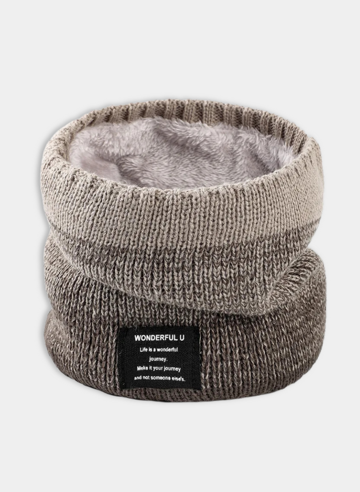 Ultra-Warm Fleece Scarf – for Cold Adventures
